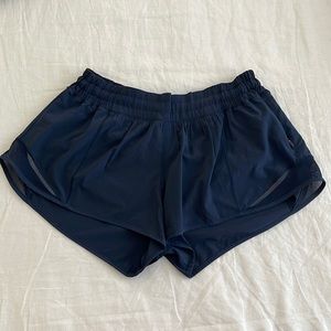Lululemon Size 8 Hotty Hot Shorts